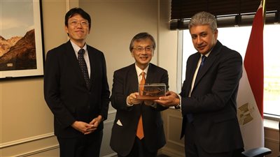 وزير السياحة والآثار يستقبل وفدًا يابانيًا لبحث مستقبل العلاقات الثنائية