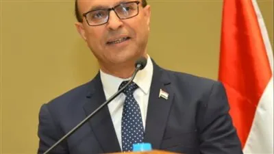 رئيس جامعة أسيوط يهنئ الطلبة الحاصلين على المراكز الأولى بالثانوية العامة من أبناء المحافظة