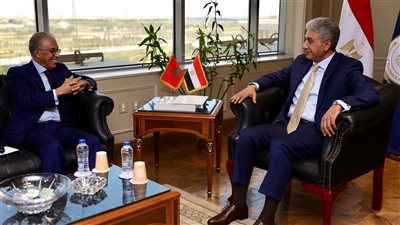 وزير السياحة والآثار يبحث مع سفير المملكة المغربية بالقاهرة تعزيز سبل التعاون المشترك