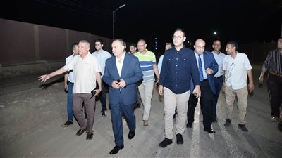 محافظ أسيوط يتفقد حملات النظافة المكبرة بطريق دير السيدة العذراء بدرنكة   