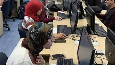 الطلاب يواصلون تسجيل رغباتهم وفق الحدود الدنيا المُعلنة سلفًا