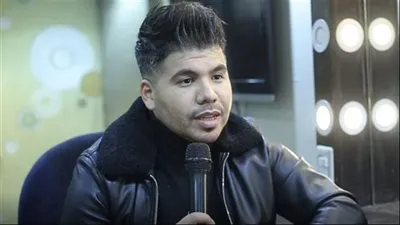 الموت يفجع المطرب عمر كمال  