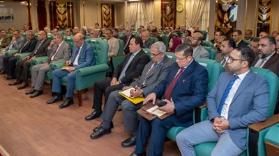 وزير الإنتاج الحربي يشدد على ضرورة الاستفادة المثلى من الأصول والموارد 