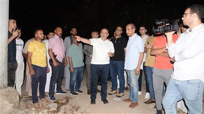 محافظ أسيوط يتفقد أعمال النظافة ورفع الاشغالات بشارع الجمهورية بمركز أبنوب