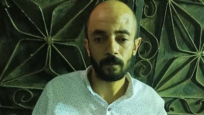 سائق التاكسي يتحدث لأول مرة...