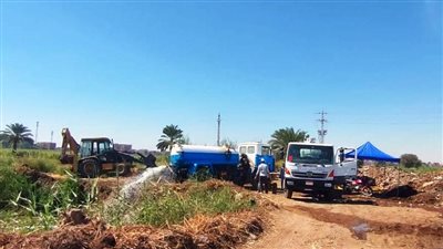 محافظ أسوان يأمر بسرعة تطهير وتسليك خط الطرد الرئيسى بكوم امبو 