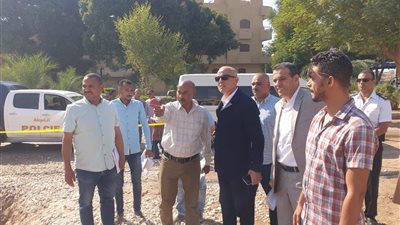  خلال جولاته.. محافظ الأقصر يتابع خطة مشروعات رفع كفاءة ورصف الطرق