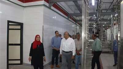محافظ القليوبية يتفقد أعمال تطوير مجزر حي غرب شبرا الخيمة