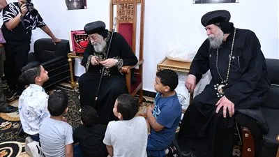 البابا تواضروس يزور كنيسة 