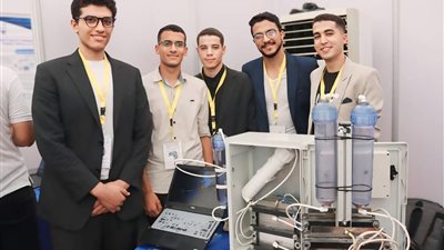 طلاب بكلية العلوم بنين بجامعة الأزهر ينجحون فى تحويل مياه الصرف الصحي إلى كهرباء  