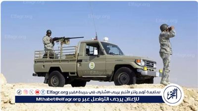 حرس الحدود بمنطقة المدينة المنورة ينقذ (7) مواطنين تعطلت واسطتهم البحرية في عرض البحر