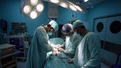 تثبيت فقرات العمود الفقري.. كواليس تعرض قاصر لإهمال طبي في مستشفي شهير بمصر القديمة 