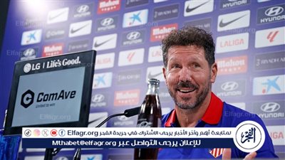 سيميوني يكيل المديح لنجم أتلتيكو مدريد