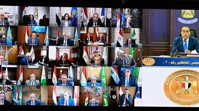رئيس الوزراء يترأس اجتماع مجلس المحافظين بمشاركة محافظ أسوان
