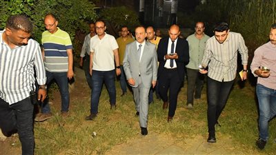 محافظ أسيوط يقوم بجولة مسائية بمنطقة الاربعين بحي غرب  