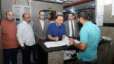 محافظ أسيوط يفاجئ مستشفى الايمان للاطمئنان على الخدمات الصحية وتوافر الأدوية  