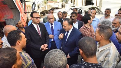 أبوالنصر يقوم بزيارة مفاجئة لشركة أسيوط للسيارات والمعدات