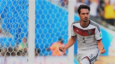 ماتس هوملز يصل إيطاليا للتوقيع مع ناديه الجديد 