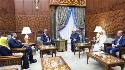 شيخ الأزهر يستقبل رئيس مجلس أمناء التحالف الوطني للعمل الأهلي 