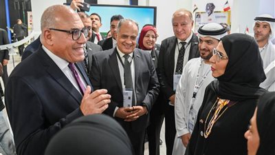 مجموعة توازن للصناعات الدفاعية تتفقد جناح العربية للتصنيع بمعرض مصر للطيران