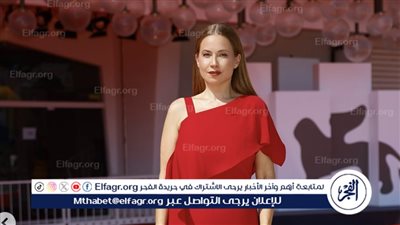 من مهرجان فينسيا.. رايا أبي راشد تتألق على الريد كاربت