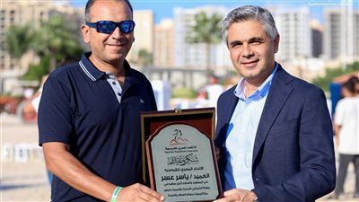 رئيس الاتحاد المصري للفروسية يُكرّم العميد ياسر عصر والجهاز الفني لمنتخب الخماسي الحديث