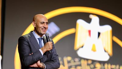 وزير التعليم يعقد لقاءً مع مديري المدارس لمناقشة آليات الاستعداد للعام الدراسى الجديد ٢٠٢٤ / ٢٠٢٥