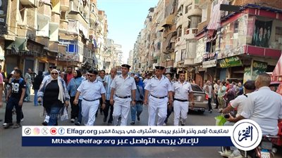 حملة مكبرة لرفع الاشغالات بشارع الزهور في الحضرة بالإسكندرية