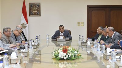 وزير الانتاج الحربى يترأس اجتماع مجالس إدارات الشركات والوحدات التابعة 