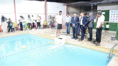 محافظ أسيوط يقرر غلق حمام سباحة نادي العاملين بالإدارة المحلية لسوء حالة المياه