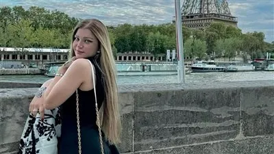 بإطلالة ملفتة.. ياسمين الخطيب تتألق في شوارع باريس