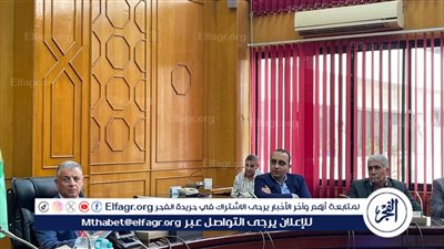 محافظ الإسماعيلية ومساعد وزير التعليم يناقشان دعم المحافظة استعدادًا للعام الدراسي