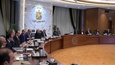 عاجل - رئيس الوزراء يترأس اجتماع المجموعة الوزارية للتنمية الصناعية