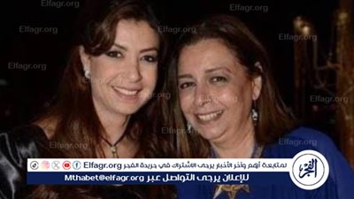 منال سلامة وشريف سلامة في جنازة ناهد رشدي