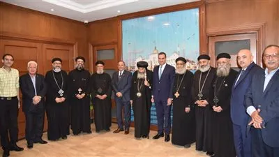 وفد كنسي يقدم التهنئة لمحافظ بورسعيد بمناسبة ذكرى المولد النبوي