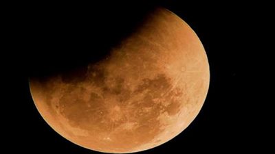 خسوف القمر 2024:تأثير خسوف القمر على حياة الإنسان والعلم