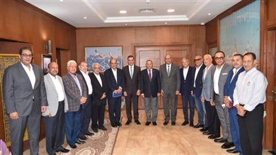 استجابة لطلب الغرفة التجارية.. إعادة تفعيل الحصص الاستيرادية للمقيمين بمناطق جنوب وغرب بورسعيد