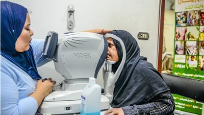 9272 عملية عيون لغير القادرين بقرى ومراكز أسوان
