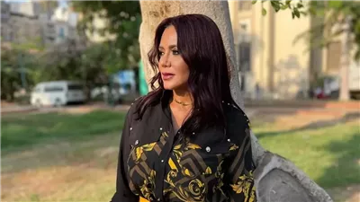 الأسود في الأصفر.. رانيا يوسف تخطف الأنظار بإطلالة شبابية 