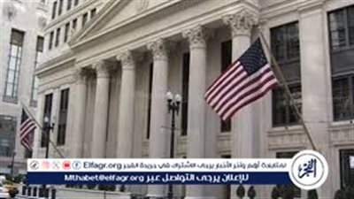 خبير اقتصادي: قرار الفيدرالي الأمريكي بخفض الفائدة يدفع الأموال الساخنة ناحية الشرق