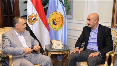محافظ أسيوط يستقبل وزير التربية والتعليم خلال زيارته للحافظة لتفقد عدد من المدارس  