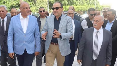 وزير قطاع الأعمال العام يلتقي محافظ القليوبية في زيارته لشركة النصر للكيماويات الدوائية