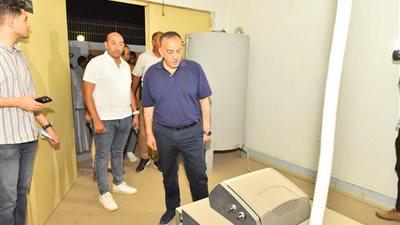 محافظ أسيوط يتفقد مجزر مواشي نصف الآلي بقرية منقباد  