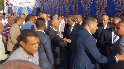 خلال زيارته في قنا.. وزير التعليم يثمن جهود المحافظة لدعم والارتقاء بالمنظومة التعليمية