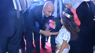 وزير التعليم ومحافظ الأقصر يتفقدان (٦) مدارس بالمحافظة لمتابعة انتظام العام الدراسي الجديد - صور