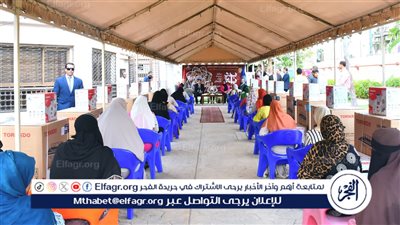 محافظ البحيرة تسلم أجهزة كهربائية لـ 18 من العرائس الأيتام (صور)