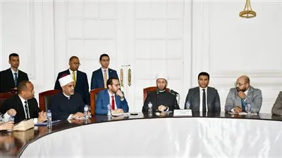 وزير الأوقاف للصحفيين: أعتز بكم وأنتظر منكم الدعم حتى نصنع نجاحا يليق بوطننا