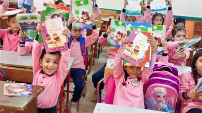 التعليم: الالتزام بالكثافات المحددة بالفصول الدراسية (صور)