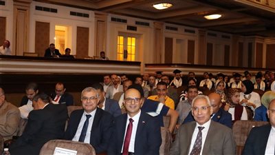 رئيس جامعة أسيوط يشهد حفل استقبال الدفعات الجديدة لبرامج المنح الأمريكية