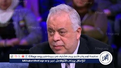 إنجازات أشرف زكي.. كيف ساهم في تطوير الفنون المسرحية في مصر؟